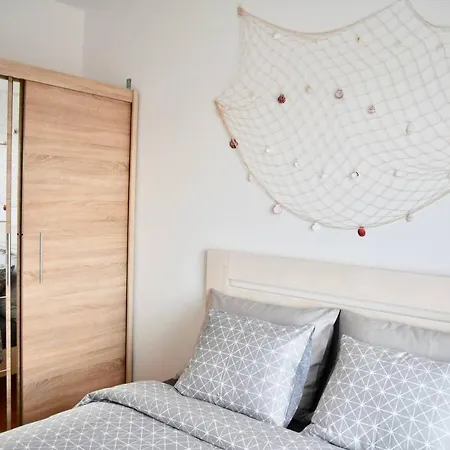 Bright Penthouse With Magical View To The Old Town *