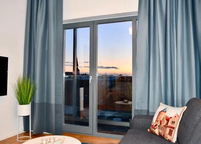 Bright Penthouse With Magical View To The Old Town Parnu